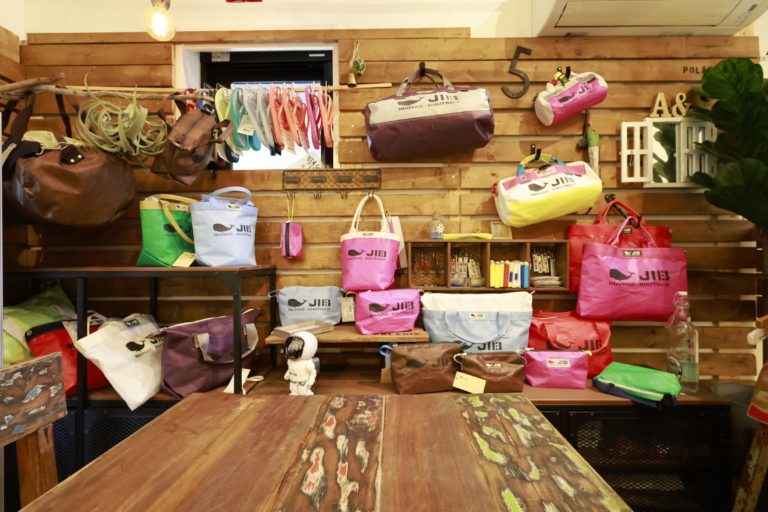 ３FのJIBコーナー